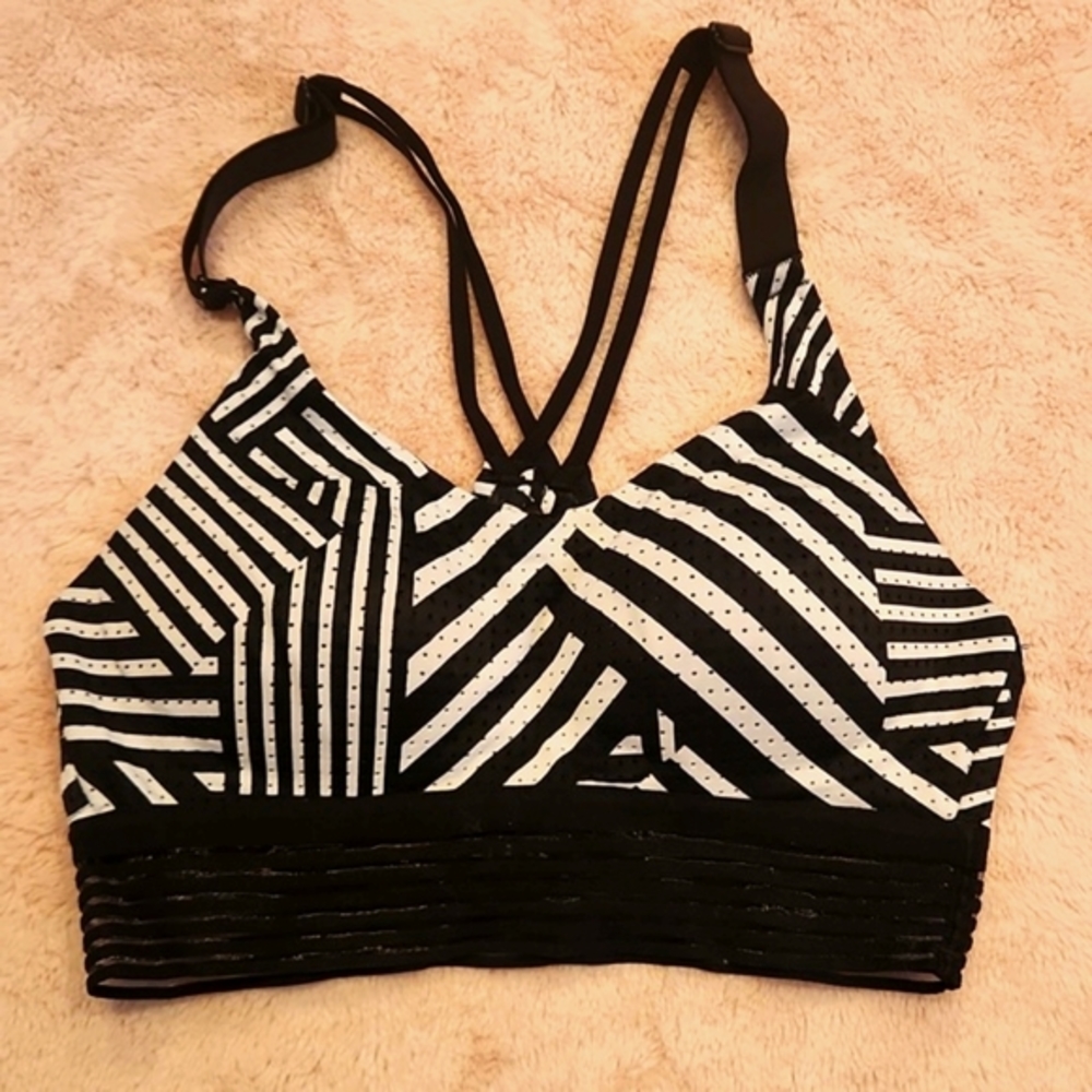 Victoria Sport Bra